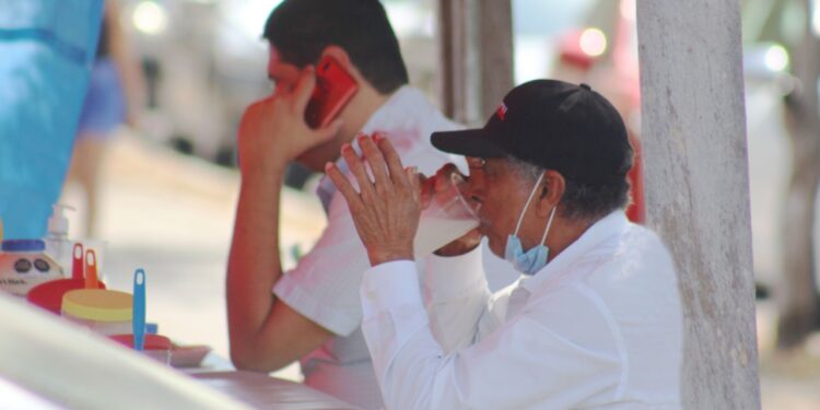 HOMBRES COLIMENSES; EL 60 POR CIENTO PADECE OBESIDAD