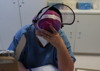 SON HOMBRES LOS QUE MÁS SE CONTAGIAN Y MUEREN POR COVID EN COLIMA