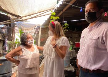 ARRANQUES DE CAMPAÑA: AURORA CRUZ PRIORIZARÁ SECTORES VULNERABLES