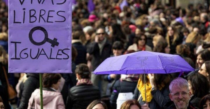 EL 8M NO SE CELEBRA, SE CONMEMORA: OPINIÓN DE PROCEDER