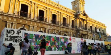 EN COLIMA TAMBIÉN HUBO MURO EN EL 8M