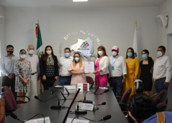 SE REGISTRA CLAUDIA YÁÑEZ COMO CANDIDATA AL GOBIERNO DE COLIMA