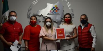 SE REGISTRA AURORA CRUZ COMO CANDIDATA DEL PT