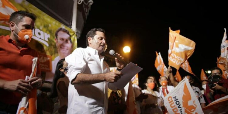 ARRANQUES DE CAMPAÑA: LOCHO INSTALARÁ SECRETARÍA DE DE DESARROLLO ECONÓMICO Y TURISMO EN MANZANILLO