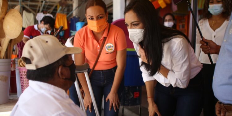 MELY ROMERO SE COMPROMETE A RESCATAR MERCADOS