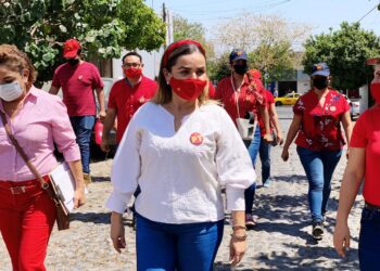 NOS SEÑALARON POR CREAR ESCUELAS DE MEDICINA, HOY HACEN FALTA: AURORA CRUZ