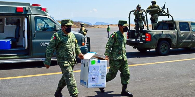 LLEGAN MÁS VACUNAS, SON PARA TECOMÁN