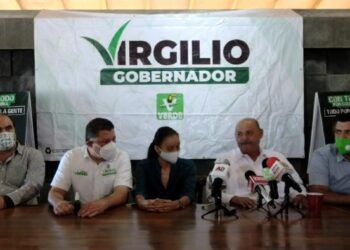 SE SUMA ROBERTO CHAPULA A LA CAMPAÑA DE VIRGILIO MENDOZA