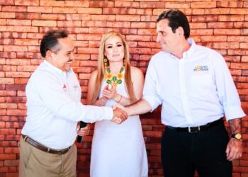 HABRÍA VOTO CORPORATIVO A FAVOR DE LOCHO EN EL GOBIERNO DEL ESTADO