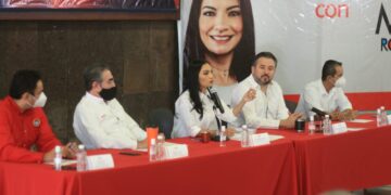SOLO EMPRESAS LOCALES HARÁN LA OBRA PÚBLICA DE COLIMA: MELY ROMERO