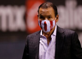 PROFE CRUZ QUEDA FUERA DE NECAXA, MEMO VÁZQUEZ SUENA COMO REEMPLAZO