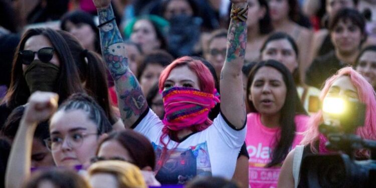 EN EL 8M, ASPIRTANTES A LA GUBERNATURA PROMETEN EQUIDAD Y JUSTICIA PARA LAS MUJERES