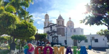 EN DÍAS SANTOS: COMALA RECIBIÓ LA MITAD DE TURISTAS QUE AÑOS ANTERIORES