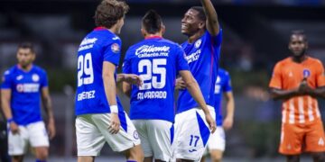 CRUZ AZUL GOLEA Y LLEGARÁ ENRACHADO AL CLÁSICO JOVEN