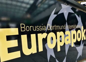 HAALAND Y COMPAÑÍA ATERRIZAN EN MANCHESTER LISTOS PARA EL INICIO DE LOS 4TOS DE FINAL