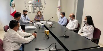 ASPIRANTES DE LA COALICIÓN VA POR COLIMA SOLICITAN REGISTRO COMO CANDIDATOS A DIPUTADOS