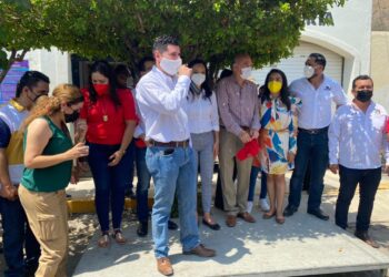 SE REGISTRAN CANDIDATOS DE LA COALICIÓN PARA TECOMÁN Y ARMERÍA