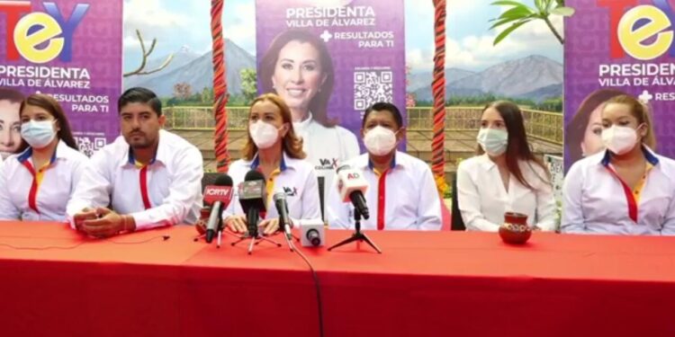 EN LA VILLA APUESTA TEY AL TRABAJO EN EQUIPO