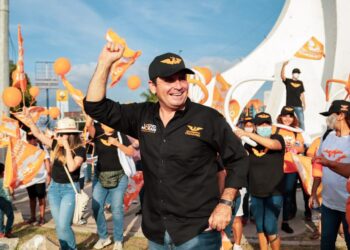 INDIRA ES UN RIESGO PARA COLIMA: LOCHO