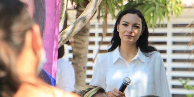 Mely Romero busca que se brinden los servicios correspondientes al pago de predial