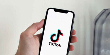 BUSCAN TIKTOKERS PARA PROMOVER DERECHOS HUMANOS