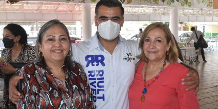 GOBIERNO DE MÉXICO NO LE CUMPLE AL MAGISTERIO: RIULT RIVERA