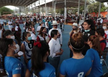 INDIRA CAMBIARÁ EL MODELO EDUCATIVO EN EL ESTADO