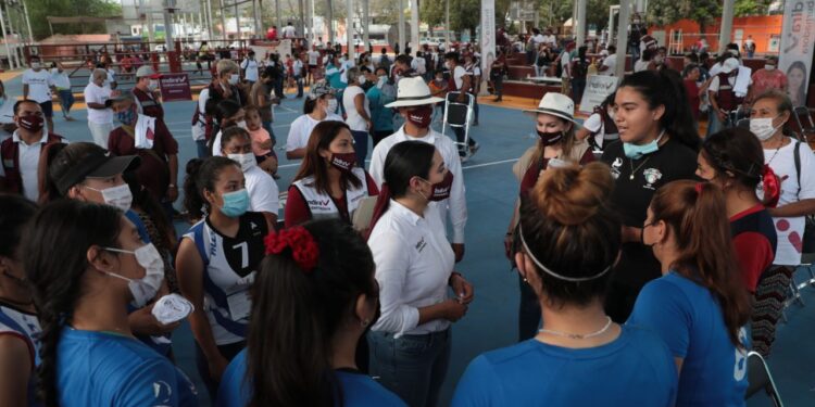 INDIRA CAMBIARÁ EL MODELO EDUCATIVO EN EL ESTADO