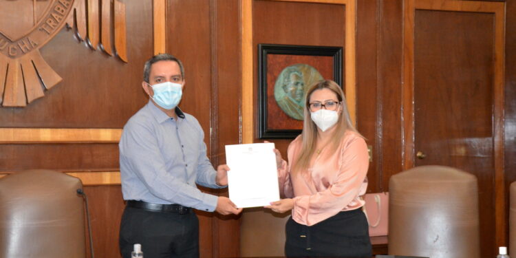 ENTREGA UDEC CUESTIONARIO PARA EL DEBATE DE LAS Y LOS CANDIDATOS A LA GUBERNATURA DEL ESTADO