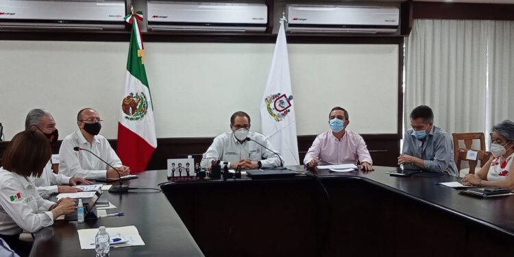 DEL 5 AL 8 DE MAYO SE VACUNARÁ A TODO EL PERSONAL EDUCATIVO DEL ESTADO