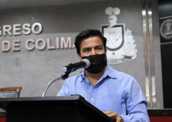 AMPLÍAN PLAZO Y QUITAN RECARGOS PARA PAGO DE TENENCIA Y CALCOMANÍA FISCAL