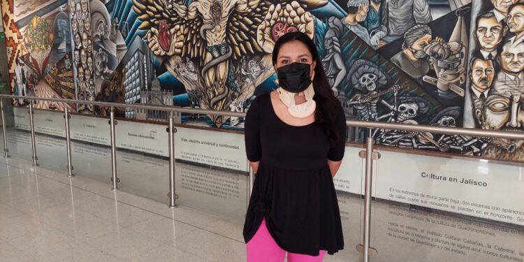 PACIENTE TENÍA LA CABEZA SUELTA DE LA COLUMNA, Y MÉDICOS DEL IMSS LE REALIZAN CIRUGÍA CON ÉXITO