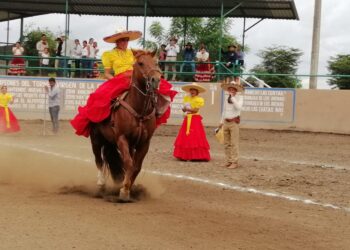 CON MUCHO FOLCLOR Y  TRADICIÓN SE VIVIÓ EL CAMPEONATO ESTATAL DE ESCARAMUZAS