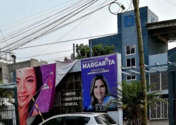 EL PANISTA ENRIQUE MICHEL PIDE VOTAR POR LOCHO