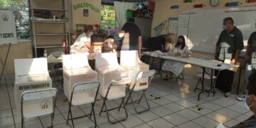 CON EL 30% DE LAS CASILLAS CONTADAS, LA VILLA SE CIERRA, MANZANILLO Y COLIMA DEFINIENDOSE: PREP