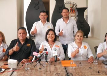 PERLA VÁZQUEZ ASEGURA QUE VA ARRIBA EN LAS ENCUESTAS