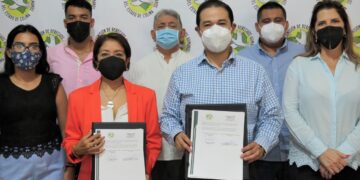 FIRMA CDHEC CONVENIO CON LA CONSULTORÍA PERICIAL Y CIENCIAS FORENSES