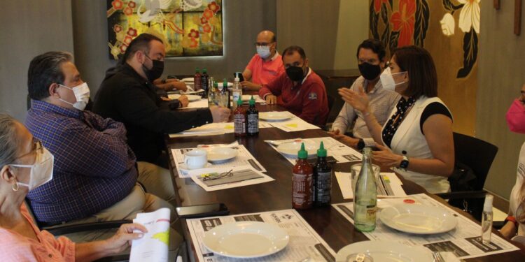 RESTAURANTES Y GOBIERNO ACUERDAN ESTRATEGIAS PARA EVITAR LA PROPAGACIÓN DEL COVID19