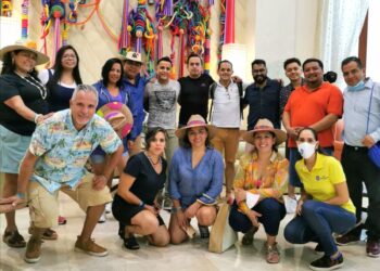 FORTALECEN CONECTIVIDAD AÉREA EN COLIMA