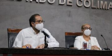 COMPARECE EL GOBERNADOR DEL ESTADO, IGNACIO PERALTA, EN EL CONGRESO DEL ESTADO