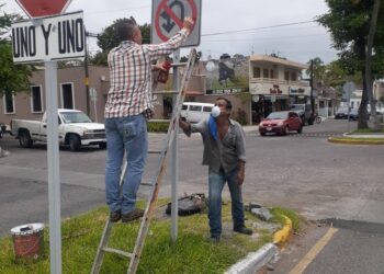 RESTAURA AYUNTAMIENTO VDEA SEÑALÉTICA EN VIALIDADES