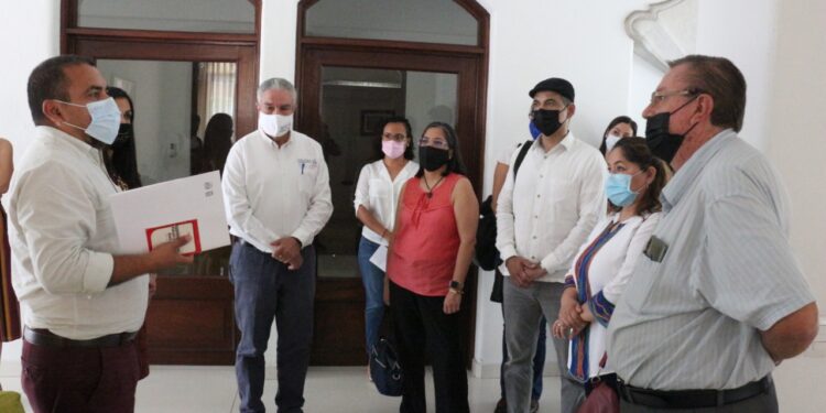 PATRONATO VERIFICA ESTADO DE LOS BIENES DE CASA DE GOBIERNO