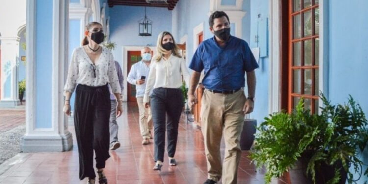 SE REÚNEN MARGARITA MORENO Y LEONCIO MORÁN