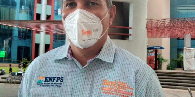 NO HAY CONDICIONES PARA REGRESAR A CLASES PRESENCIALES: VALLADARES