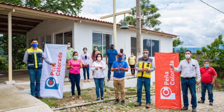 PEÑA COLORADA ENTREGA OBRAS EN BENEFICIO DE LAS COMUNIDADES DE MINATITLÁN