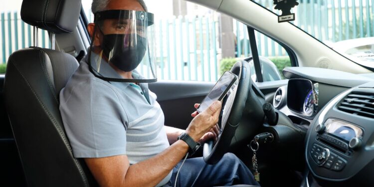 PATRONES DAN DE BAJA A SUS EMPLEADOS PARA RECONTRATARLOS EL PRÓXIMO AÑO: IMSS