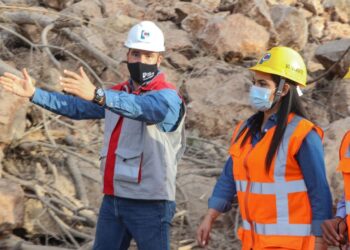 DAN BANDERAZO DE ARRANQUE DE OBRAS EN LA CARRETERA VDEA – MINATITLÁN