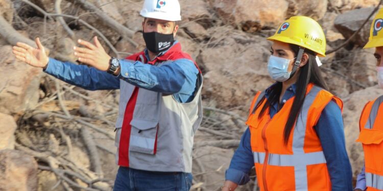 DAN BANDERAZO DE ARRANQUE DE OBRAS EN LA CARRETERA VDEA – MINATITLÁN