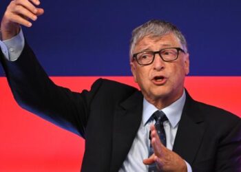 “Ómicron: la peor parte de la pandemia”, advierte Bill Gates