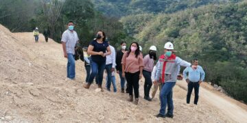 ANUNCIAN QUE YA HAY PASO PROVISIONAL A MINATITLÁN; GOBIERNO DEL ESTADO SUPERVISA OBRAS